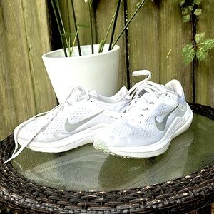 Women’s Nike Air Max Running Shoes